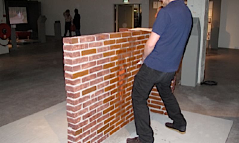 Piesen en plein publique - Bright