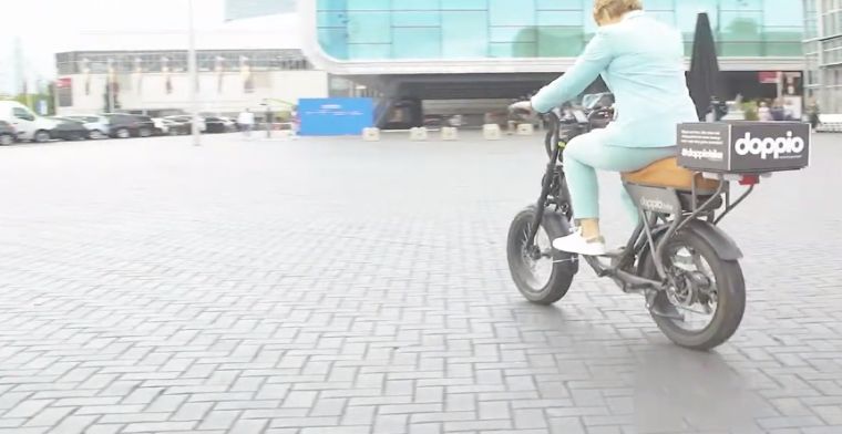 Deze tweezits e-bike is een alternatief voor de scooter