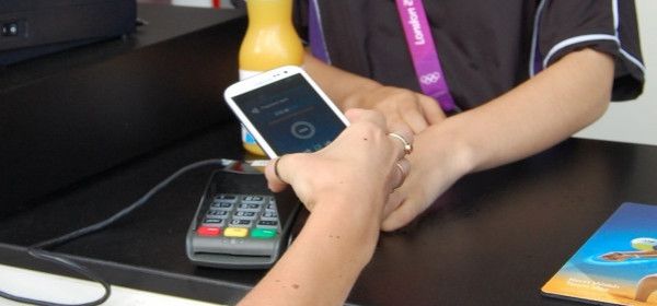 Rabobank voert in 2014 mobiel betalen via NFC in
