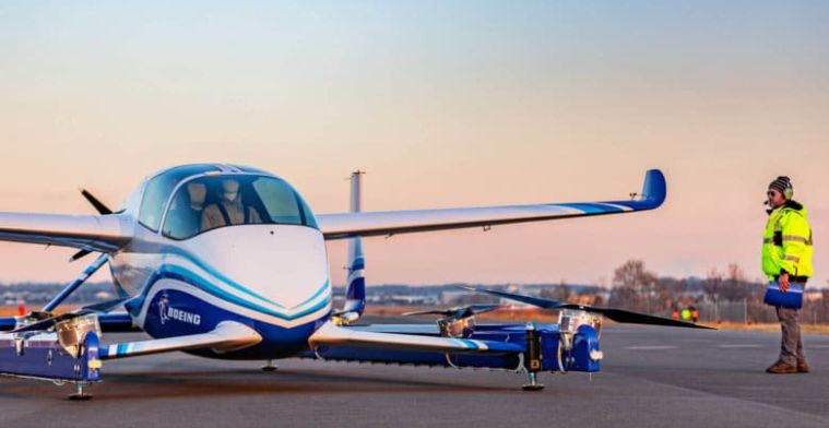 Testvlucht Boeing met 'vliegende auto'