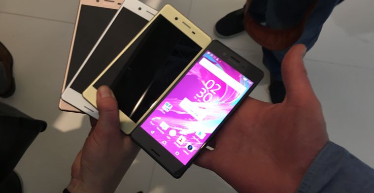 Sony lanceert smartphone-lijn Xperia X