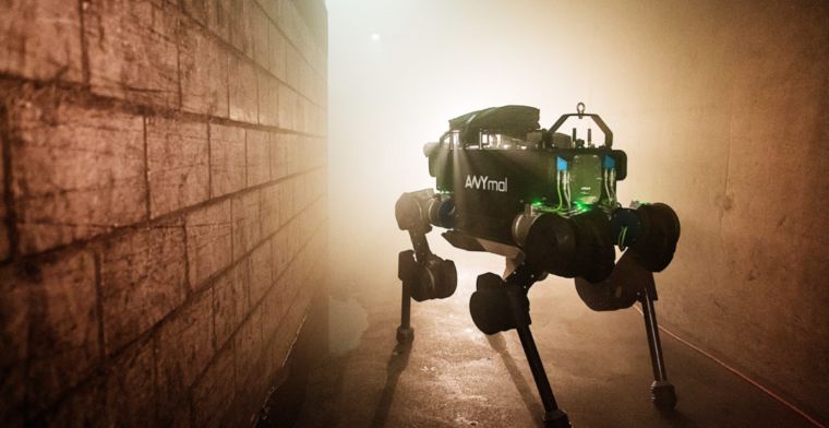 Autonome robotviervoeter in actie tijdens Bright Day