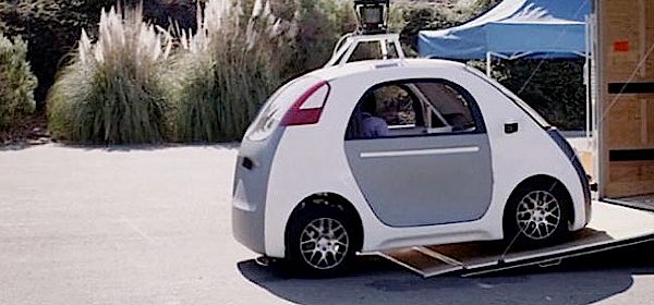 Google zoekt partner om zelfrijdende auto maken