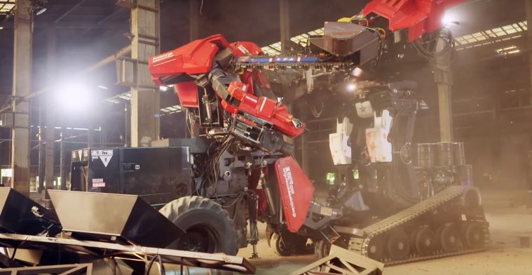 Video: eerste gevecht tussen mega-robots