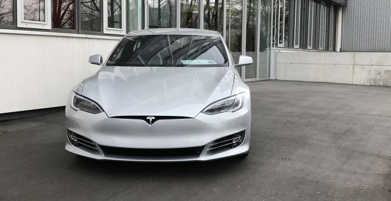 Update die Tesla's zelfrijdend maakt komt later