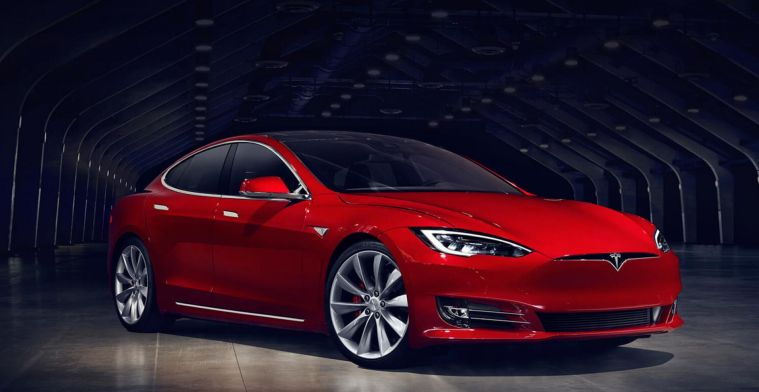 Met deze nieuwe accu kunnen Tesla's 500 kilometer rijden