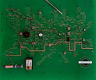Uit de metrokaart van Londen klinkt muziek