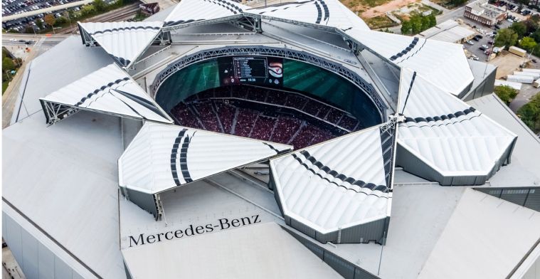 Video: Super Bowl had een superspectaculair dak