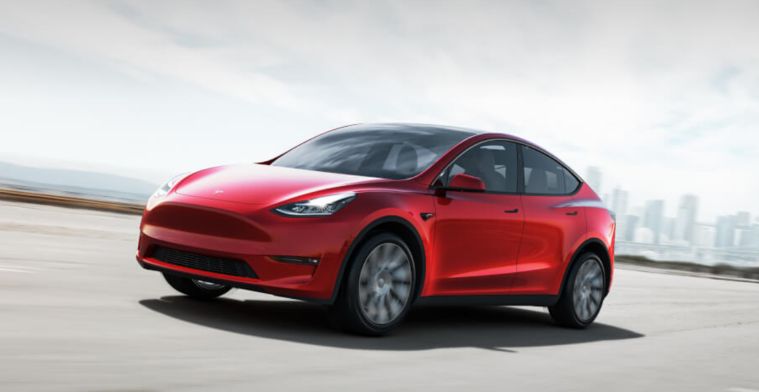 Tesla rolt grote update uit: Netflix, YouTube en karaoke