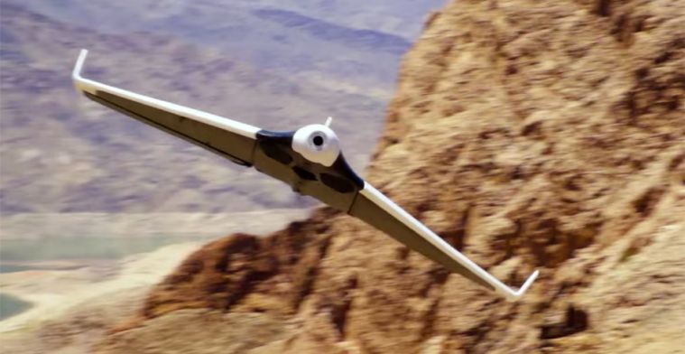 Nieuwe Parrot-drone met vaste vleugels biedt live beeld op videobril