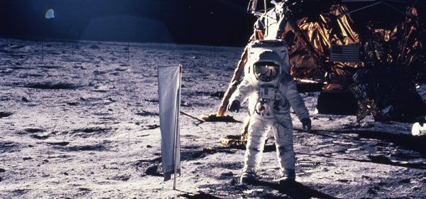 Buzz Aldrin: 'Eerste mensen op Mars moeten daar blijven' - Bright