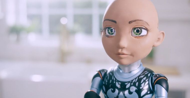 Beroemde robot Sophia heeft zusje: een leerzame speelgoedpop