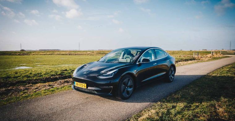 Tesla Model 3 in Nederland: 'Achterbank is enige nadeel'