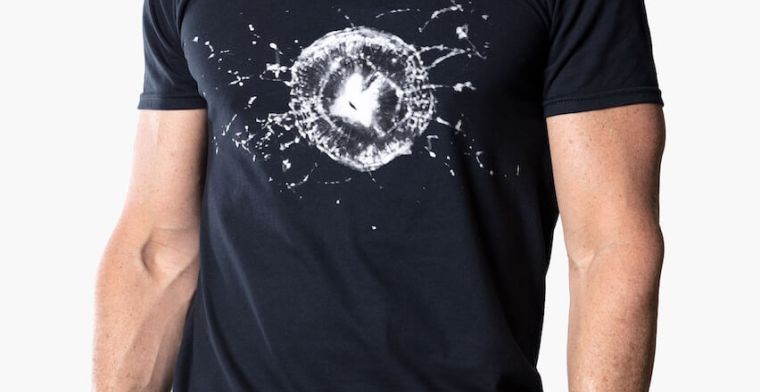 Geintje van Tesla: shirt met kapotgeslagen Cybertruck