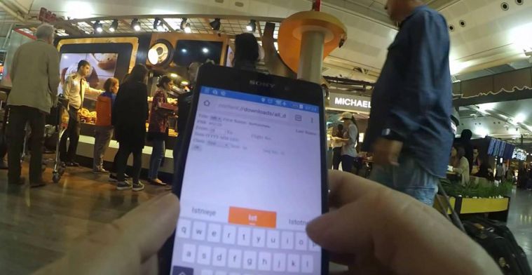 Hacker komt vliegveldlounges binnen met neppe QR-codes