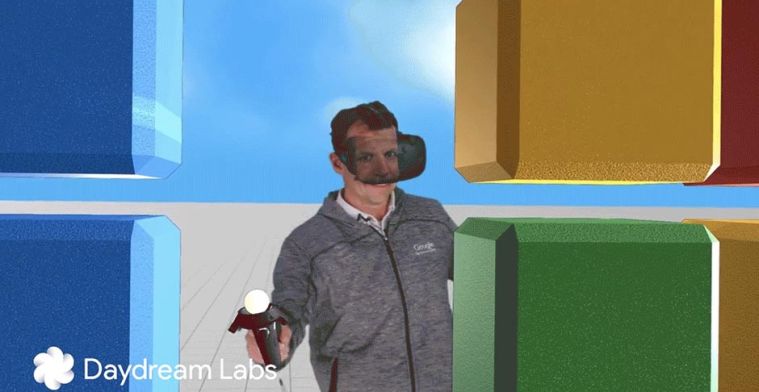 Google-tech toont gezichten door VR-bril heen