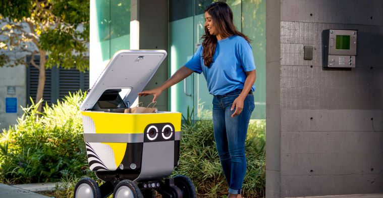 Uber Eats test bezorgen eten met robots en zelfrijdende auto's