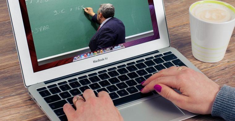 Docenten balen van onderwijs via internet: 'kwaliteit les gedaald'