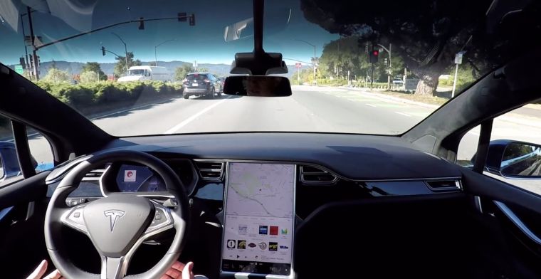 Tesla zette promotievideo voor 'zelfrijdende' auto in scène