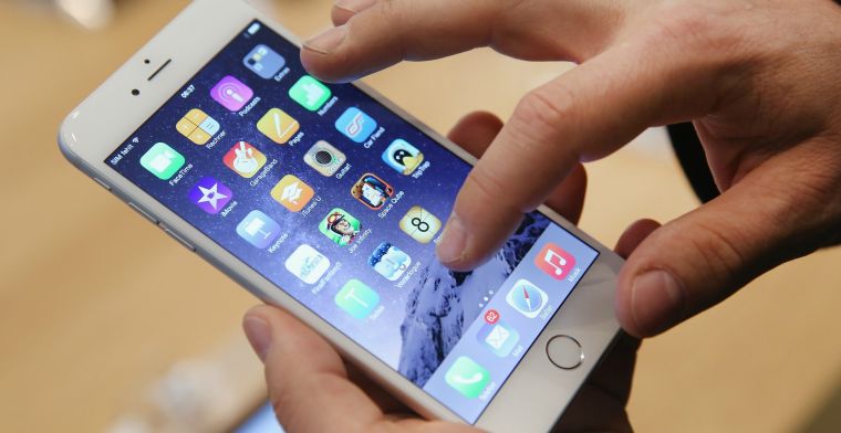 'Amerikaanse Justitie wil Apple dwingen nog 12 iPhones te kraken'
