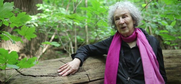 Nieuw boek Margaret Atwood pas over 100 jaar te lezen