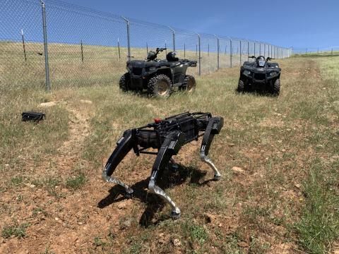 VS wil robothonden inzetten aan grens met Mexico