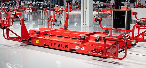 Tesla ontwikkelt zelfrijdende auto