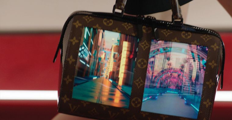 Louis Vuitton toont handtas met vouwbare schermen