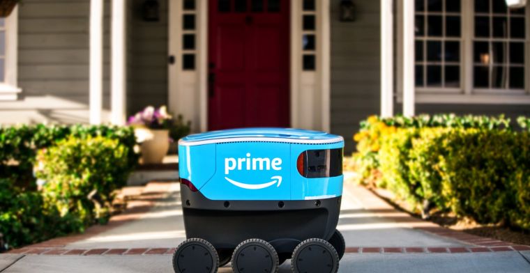 Amazon zet rijdende robot in bij bezorging