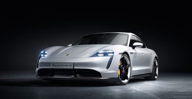 Elektrische Porsche Taycan officieel onthuld