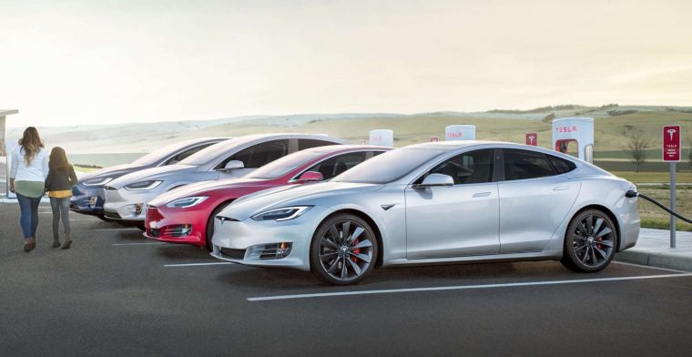 Tesla maakt zijn Superchargers sneller
