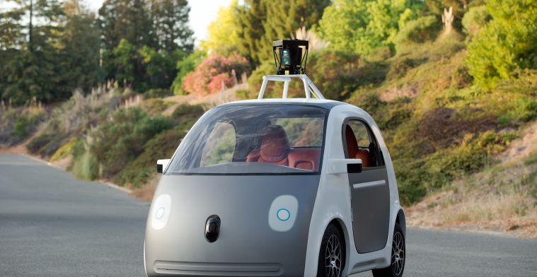 Teleurgesteld Google mag nog niet rijden zonder chauffeur