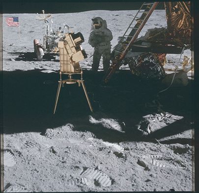 Bekijk nu 8400 foto's van Apollo-maanmissies online