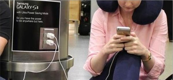 Samsung pest Apple met advertentie bij stopcontact