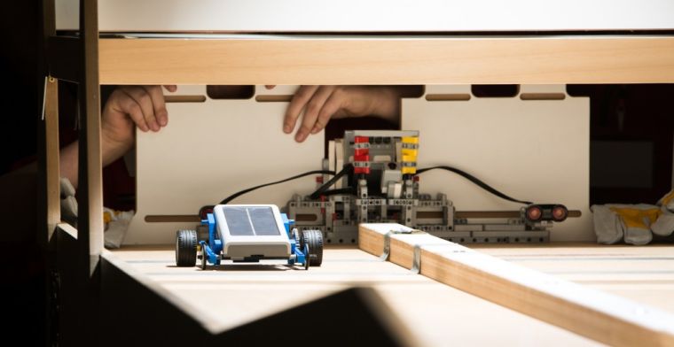 Overijsselse scholieren bouwen beste solarwagen van LEGO