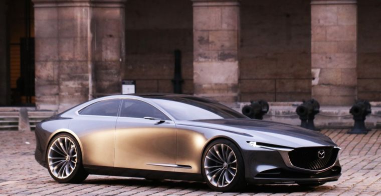Mazda toont in oktober een elektrische auto