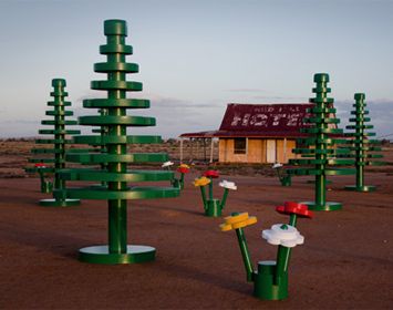 Levensgrote LEGO-bomen in de Australische outback
