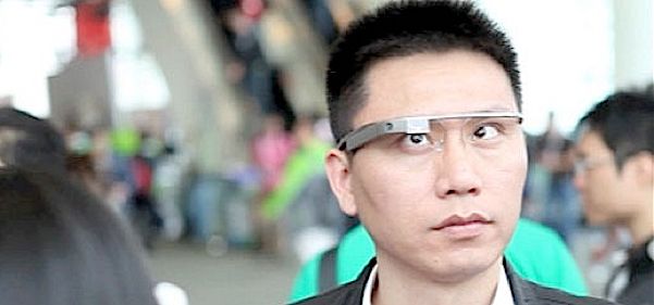 Google-topman: 'Glass te belangrijk om mee te stoppen'