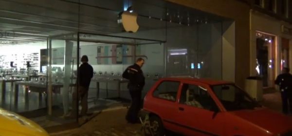 Apple Store Haarlem beroofd na ramkraak