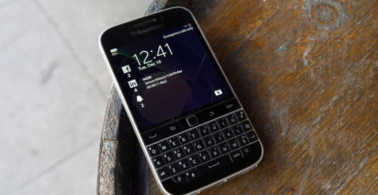 Blackberry stopt met ontwikkelen eigen smartphones