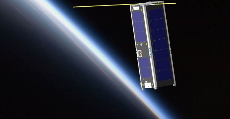 Nederlandse luchtmacht brengt eigen satelliet de lucht in