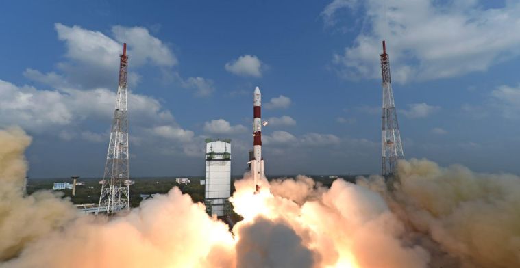 India schiet 104 satellieten in één keer de ruimte in