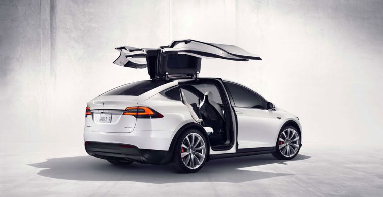 Onderzoek naar fataal ongeluk Tesla Model X