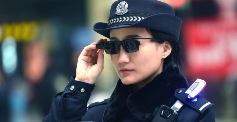 Chinese politie zet brillen met gezichtsherkenning in
