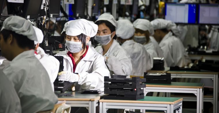 'Chinese stagiairs gedwongen iPhone X te maken'
