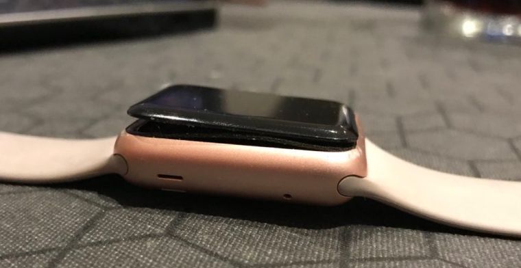 Apple Watch 2 met gezwollen accu gratis gerepareerd