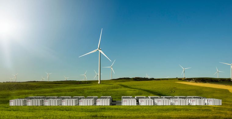 Tesla levert reuze-accu voor Amerikaans windpark