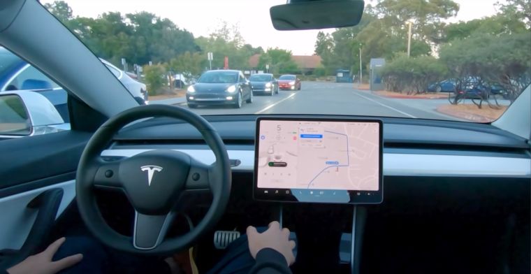 Enorm datalek bij Tesla: gevoelige rapporten over Autopilot-incidenten gelekt