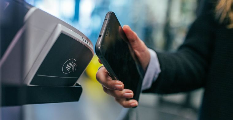 Contactloos betalen gaat op grotere afstand werken: NFC krijgt upgrade