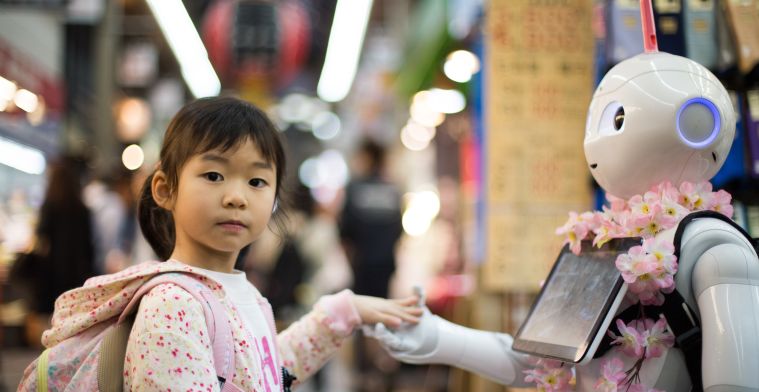 Japanse leerlingen kunnen robot naar de les sturen: 'Kan spijbelen tegengaan'